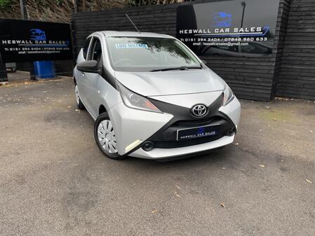 TOYOTA AYGO 1.0 VVT-i x